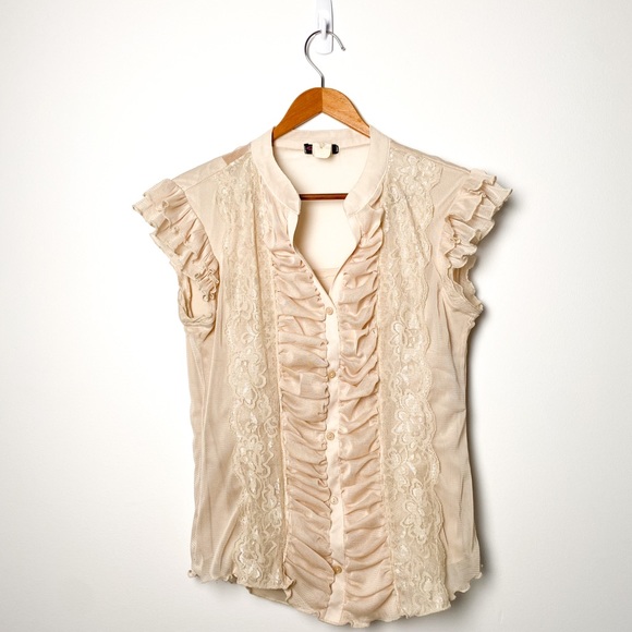 Elegant Cream Ruffled Women's Top - Picture 2 of 6